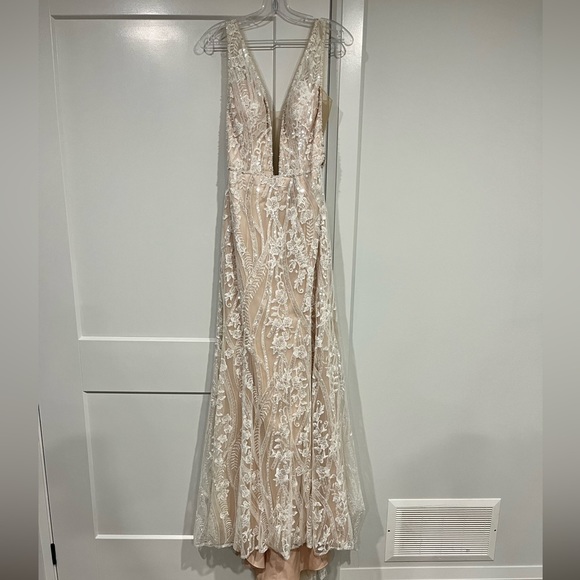 Original Tags still attached - Never been worn Jasmine Bridal wedding dress - Picture 5 of 12